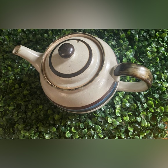 Ceramic Tea Pot - Picture 2 of 4